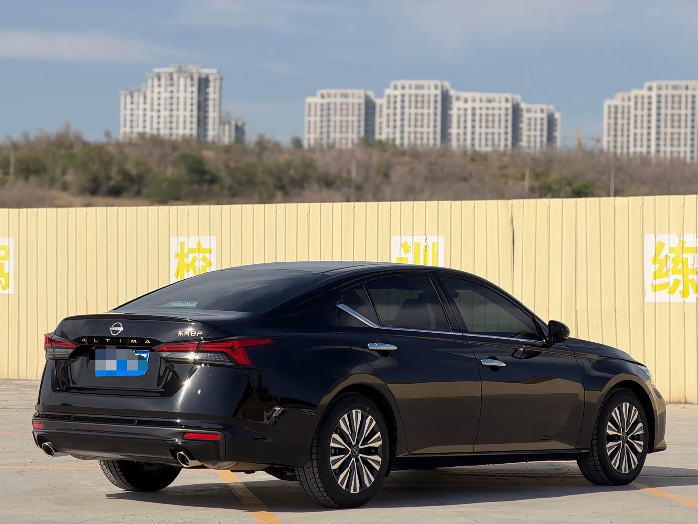 Nissan Teana 2.0 л 2025 г. Чёрный, пробег 2000 км