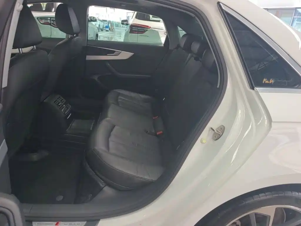 Audi A4L — миниатюра 17