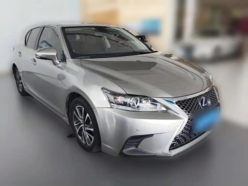 Lexus CT — миниатюра 6