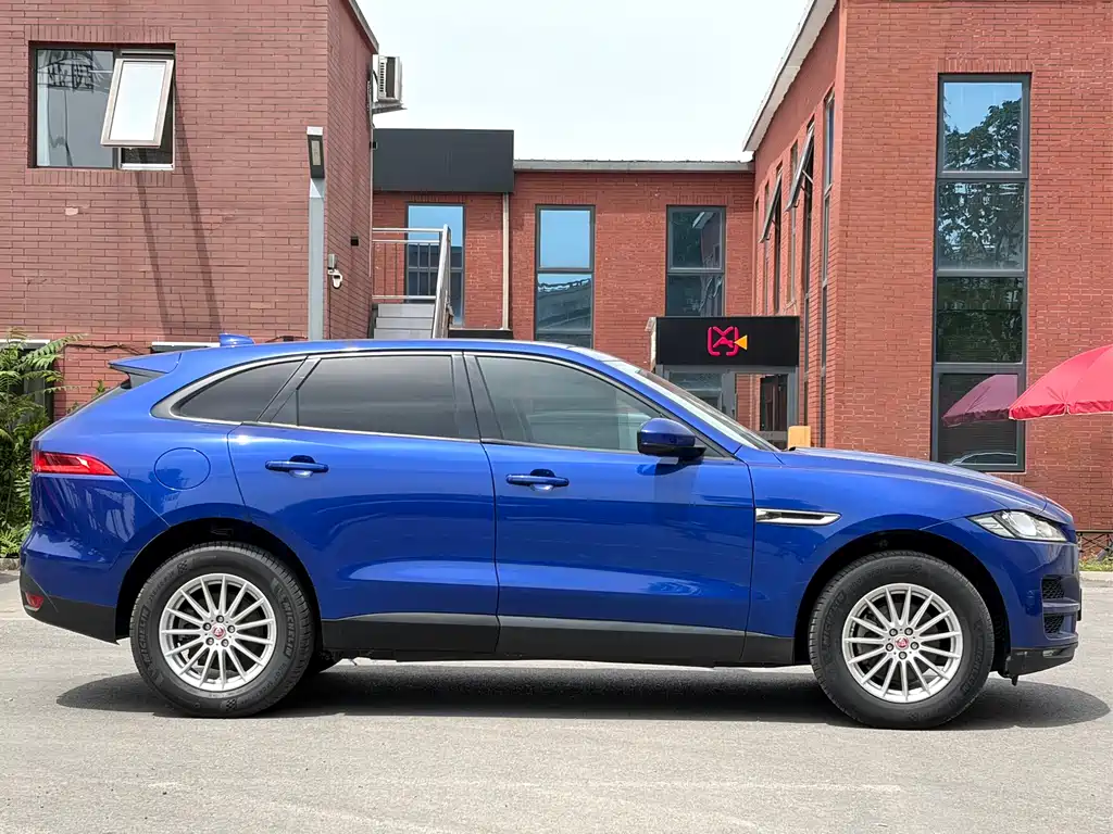 Jaguar F-Pace 2018 2.0T Premium
