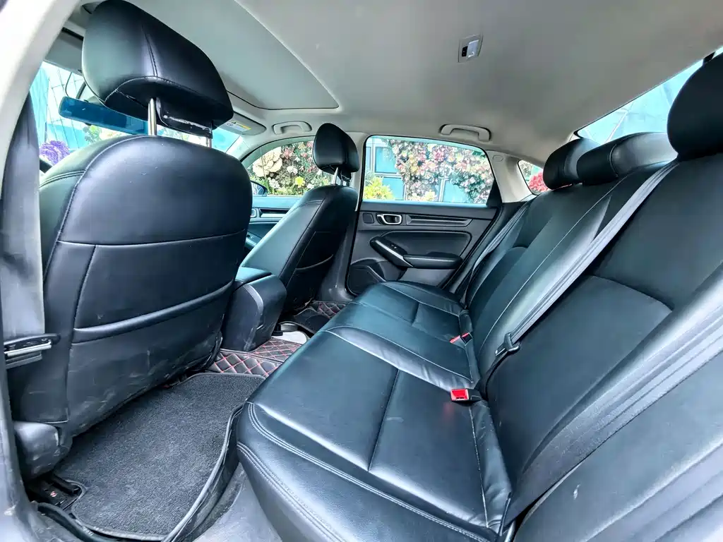 Honda Civic — миниатюра 12