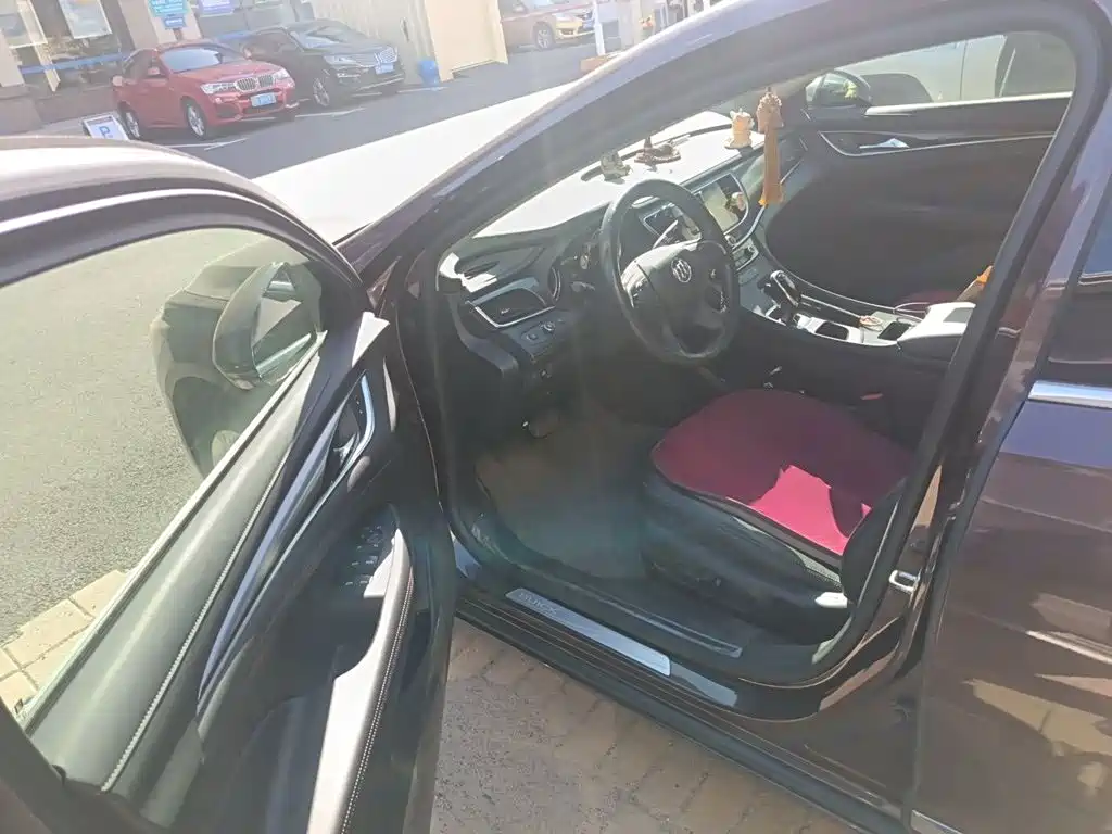 Buick LaCrosse — миниатюра 17
