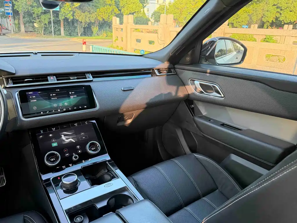 Land Rover Velar — миниатюра 14