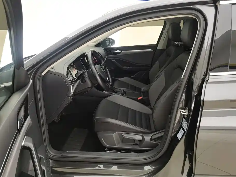 Volkswagen Sagitar — миниатюра 9