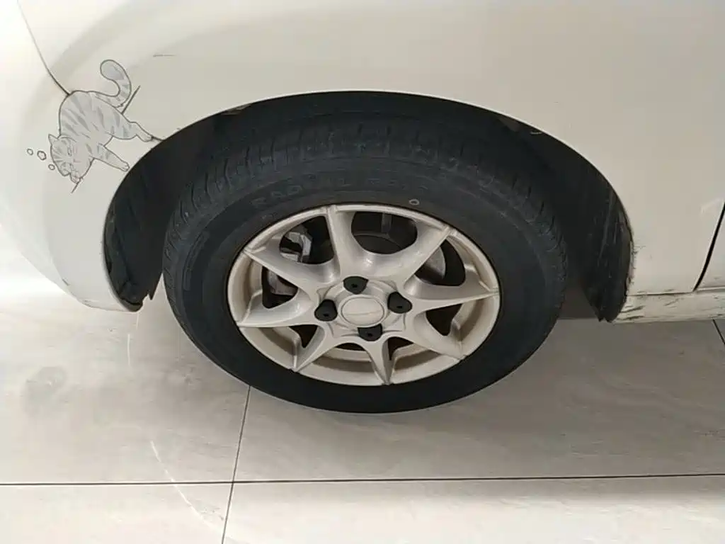Roewe Clever — миниатюра 23
