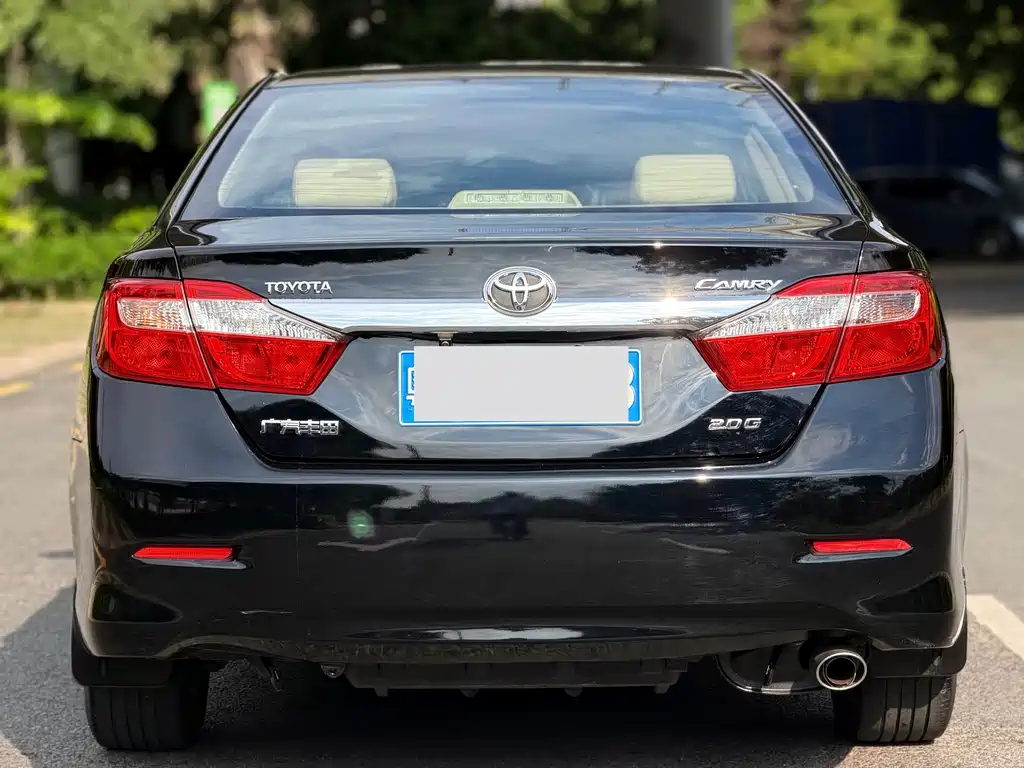 Toyota Camry — миниатюра 11
