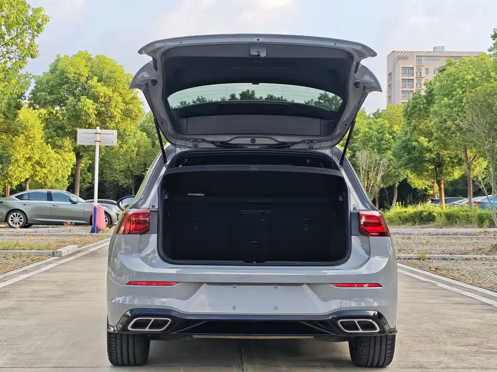 Volkswagen Golf — миниатюра 27