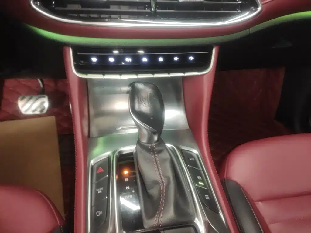 MG HS — миниатюра 14