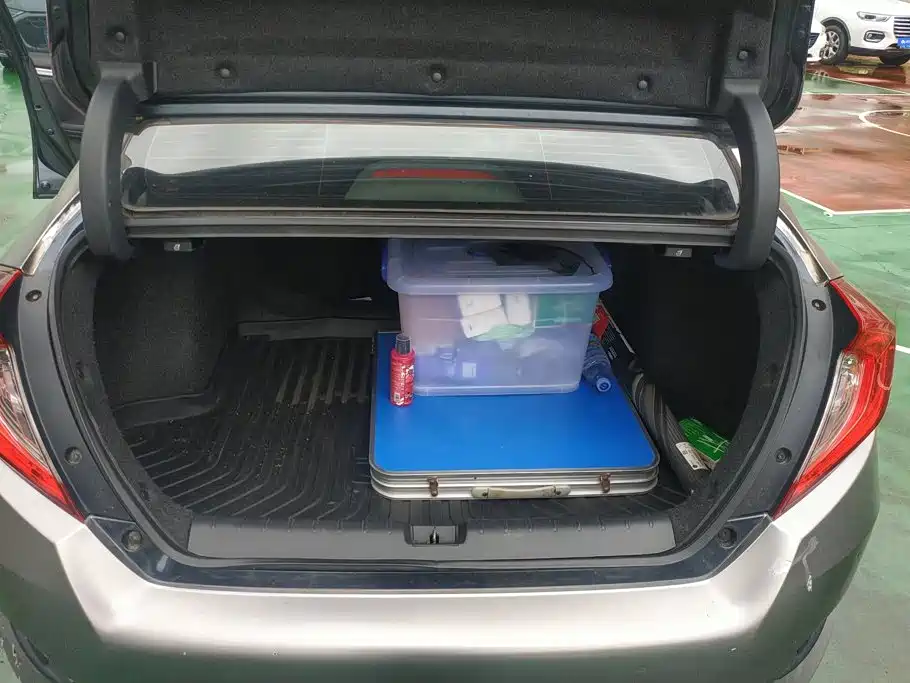 Honda Civic — миниатюра 4