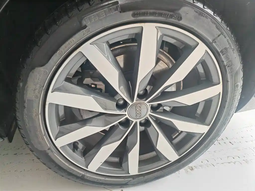 Audi A4 (Import) — миниатюра 8
