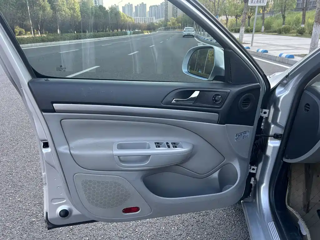 Skoda Octavia — миниатюра 9