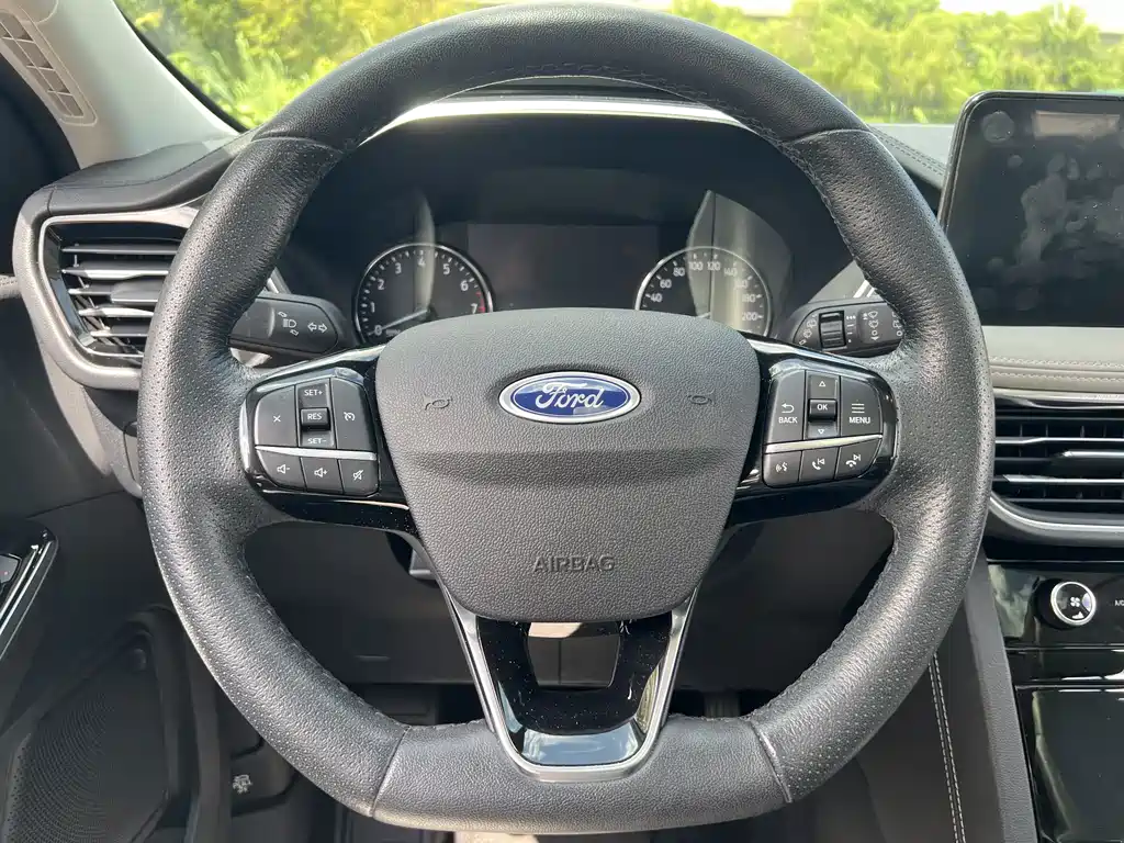 Ford Escape — миниатюра 17