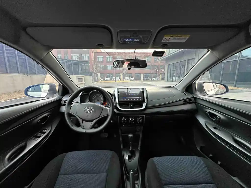 TOYOTA YARIS L ZHIXUAN