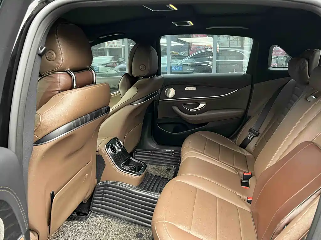 Mercedes-Benz E-Class E 2022 E 260 L Sport