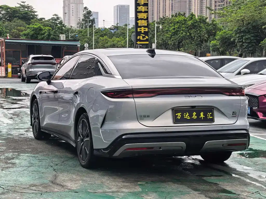 BYD Han L 2025 EV 701KM Flagship