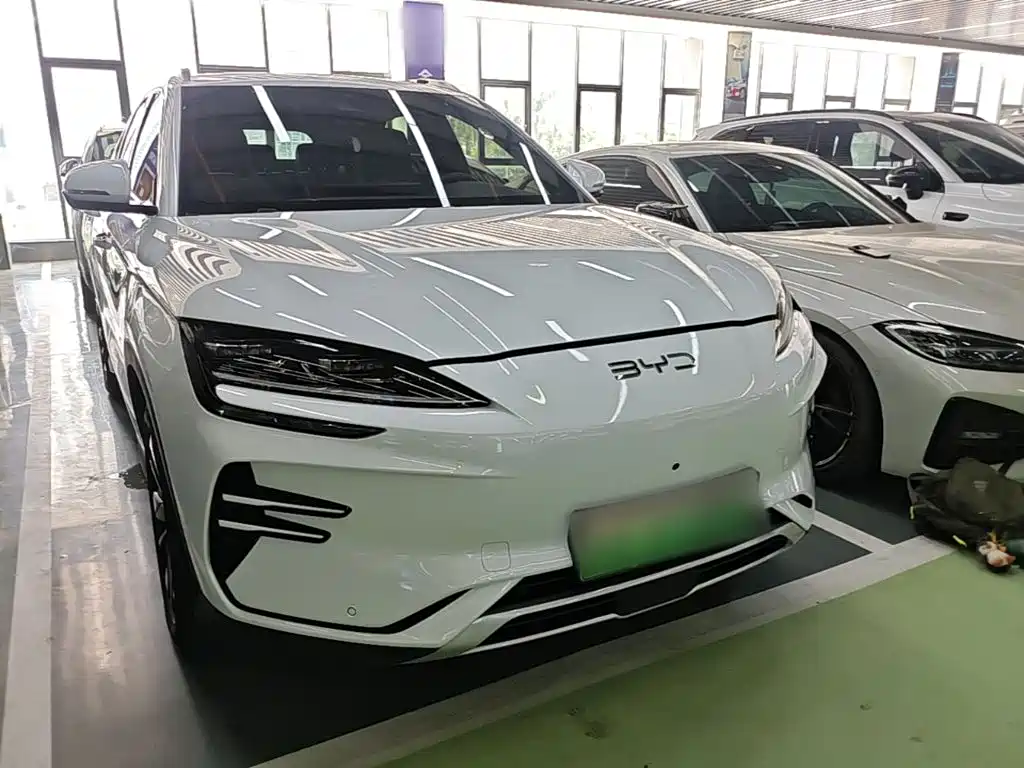 BYD PLUS New Energy — миниатюра 4