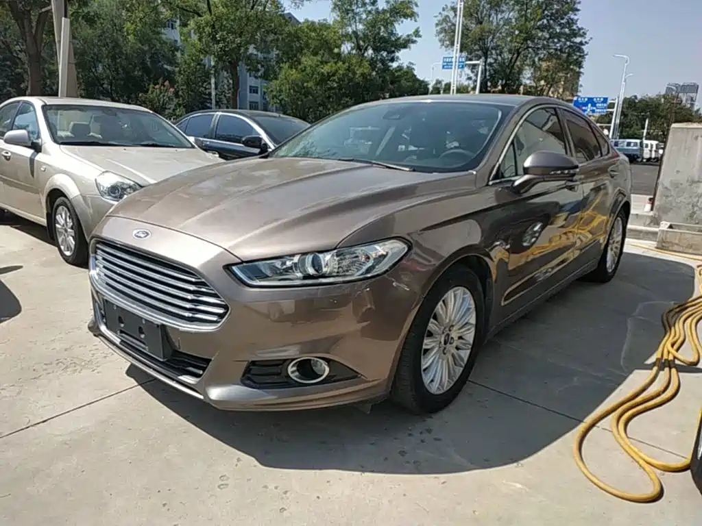 Ford Mondeo — миниатюра 2