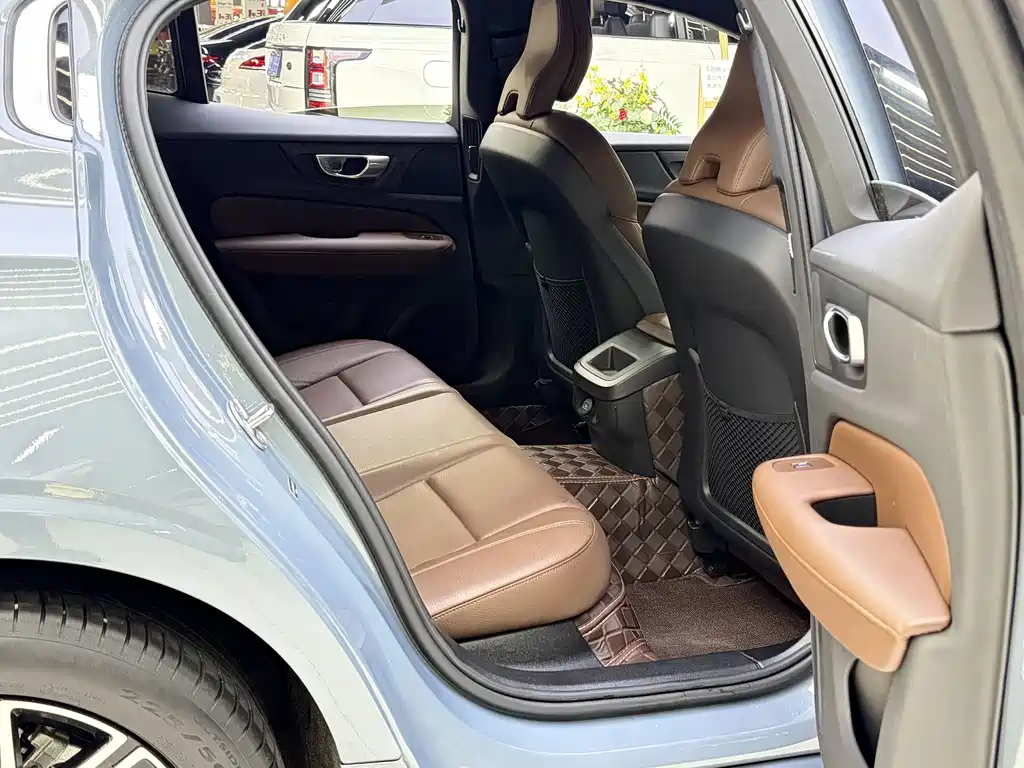 Volvo S60 — миниатюра 13