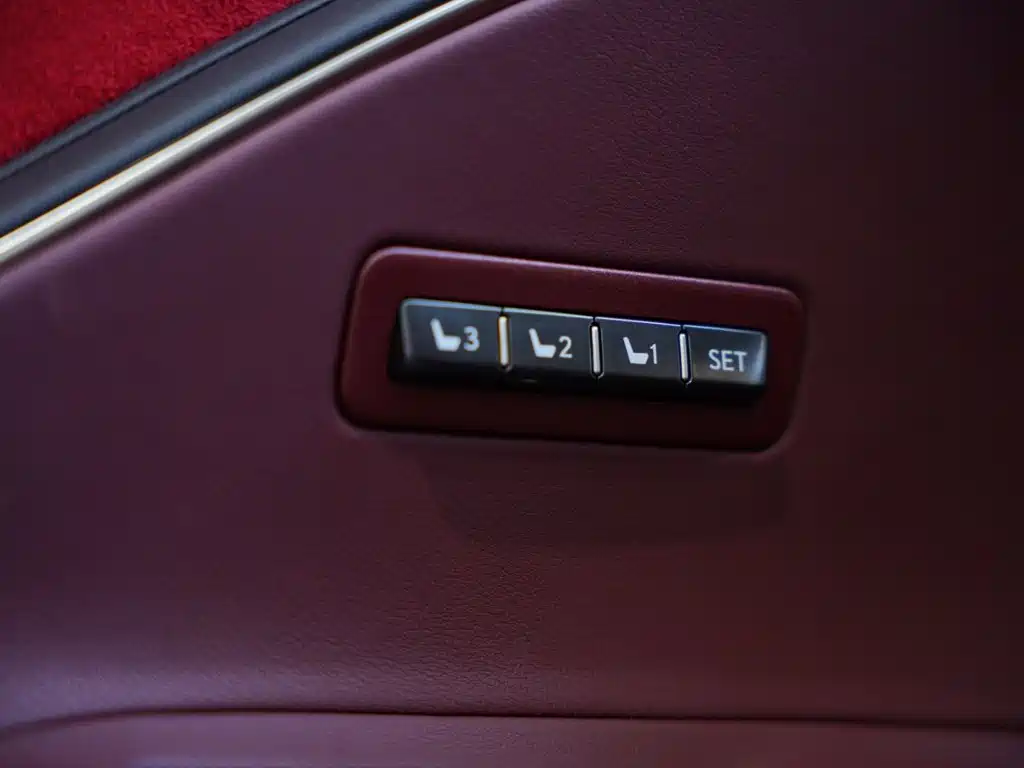 Lexus LC — миниатюра 36