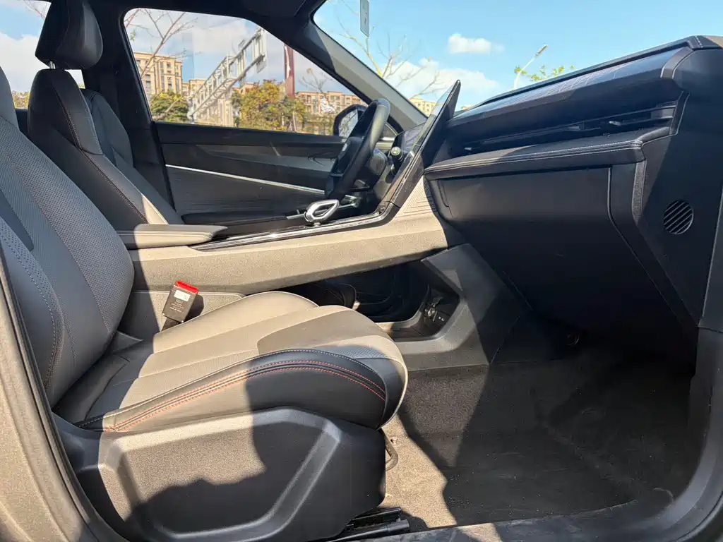 GEELY AUTOMOBILE BOYUE