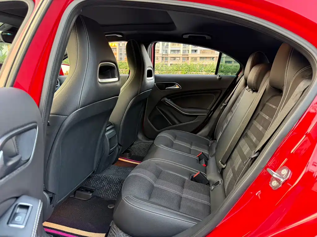Mercedes-Benz A-Class (Import) — миниатюра 11