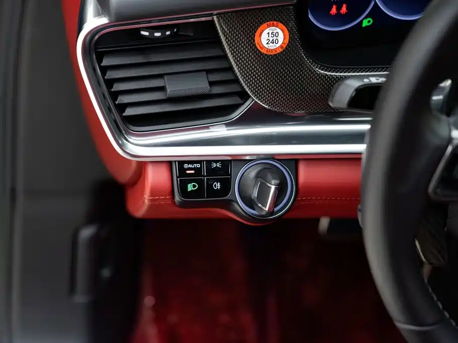 Porsche Panamera — миниатюра 24