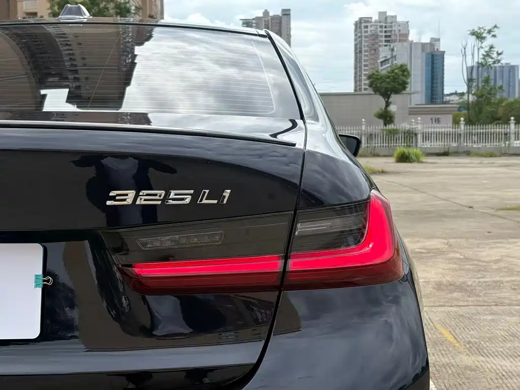 BMW 3 Series — миниатюра 13