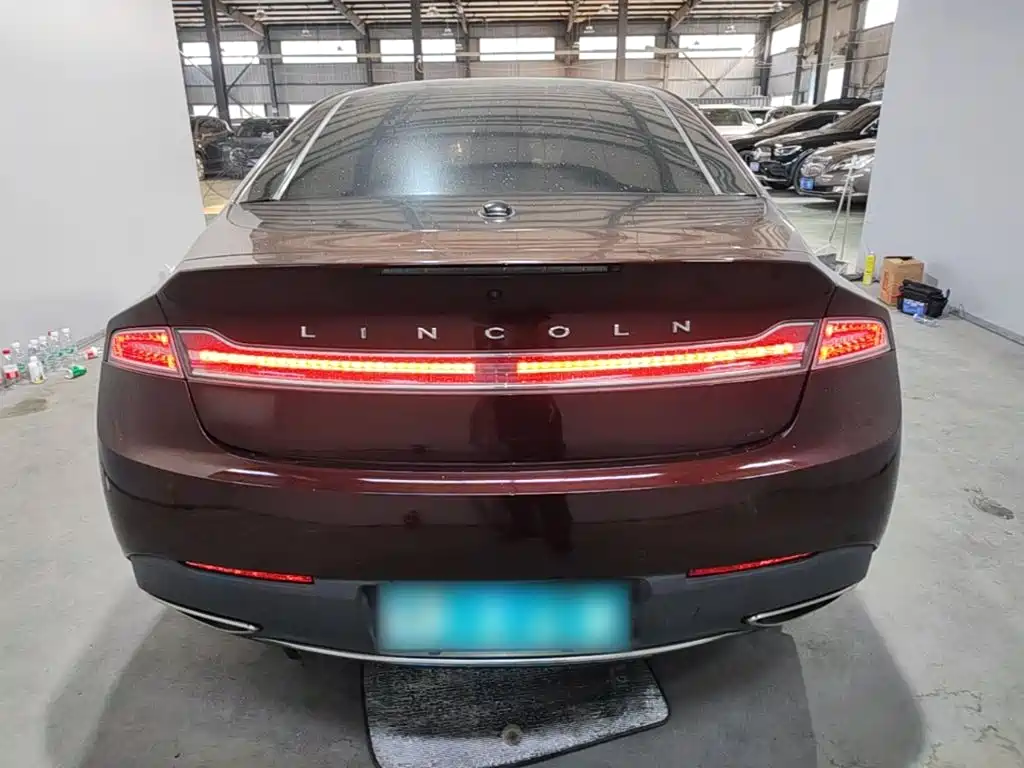 Lincoln MKZ — миниатюра 6