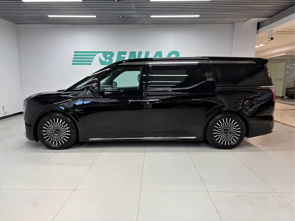 Zeekr 009 2024 мест Executive 108kWh