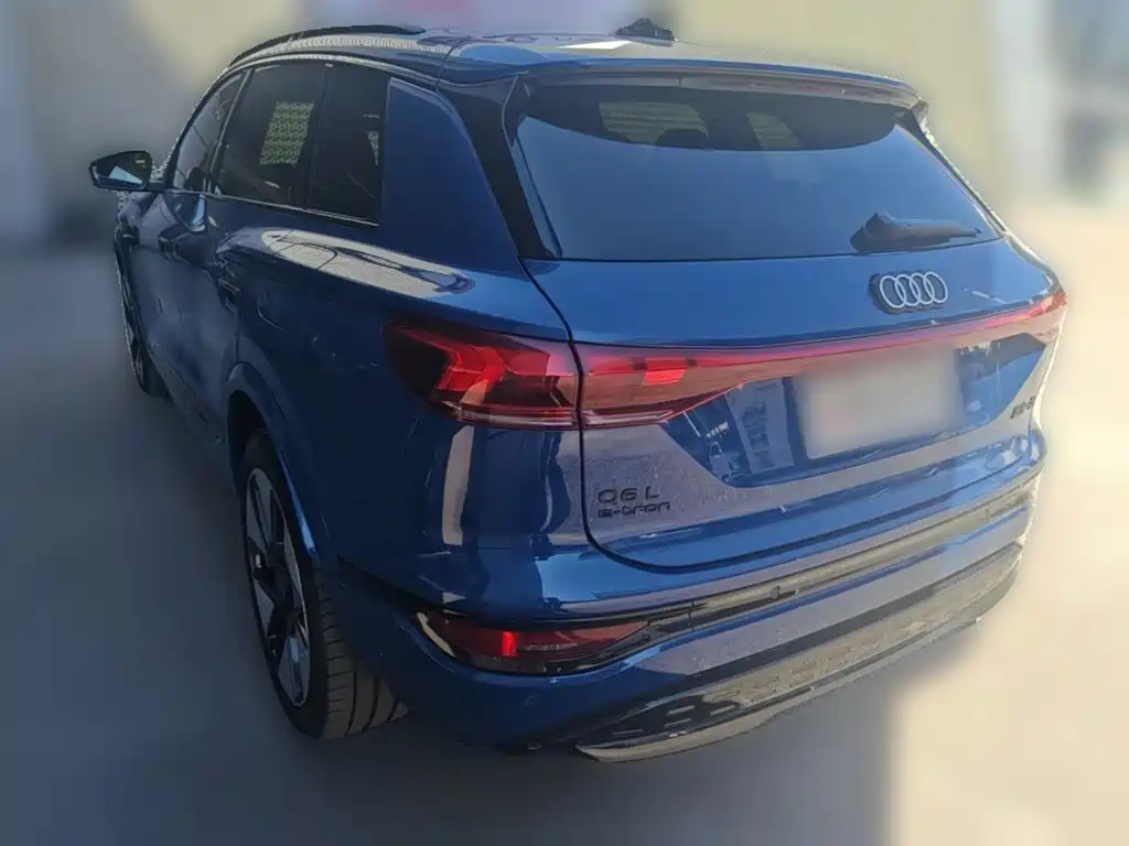 Audi Q6L e-tron — миниатюра 7