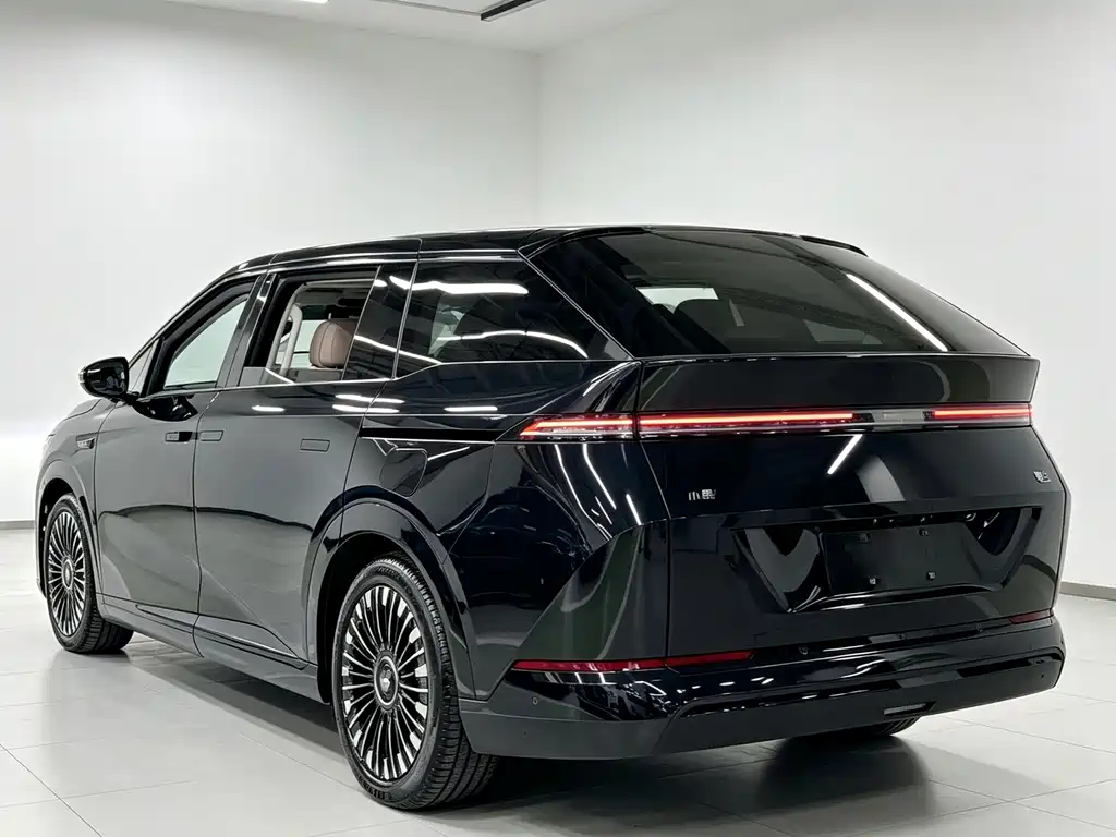 XPeng X9 — миниатюра 6