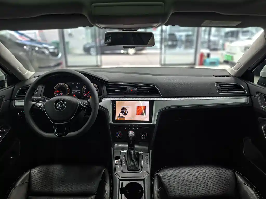 Volkswagen Lamando — миниатюра 21