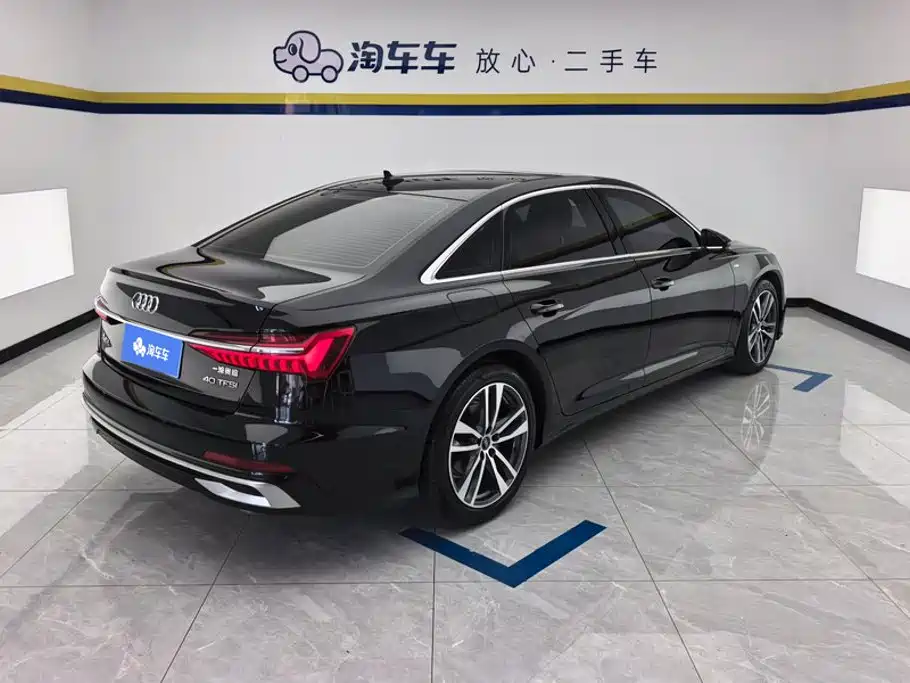 Audi A6L 2023 40 TFSI Luxury