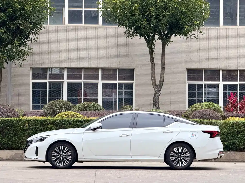 Nissan Teana — миниатюра 4