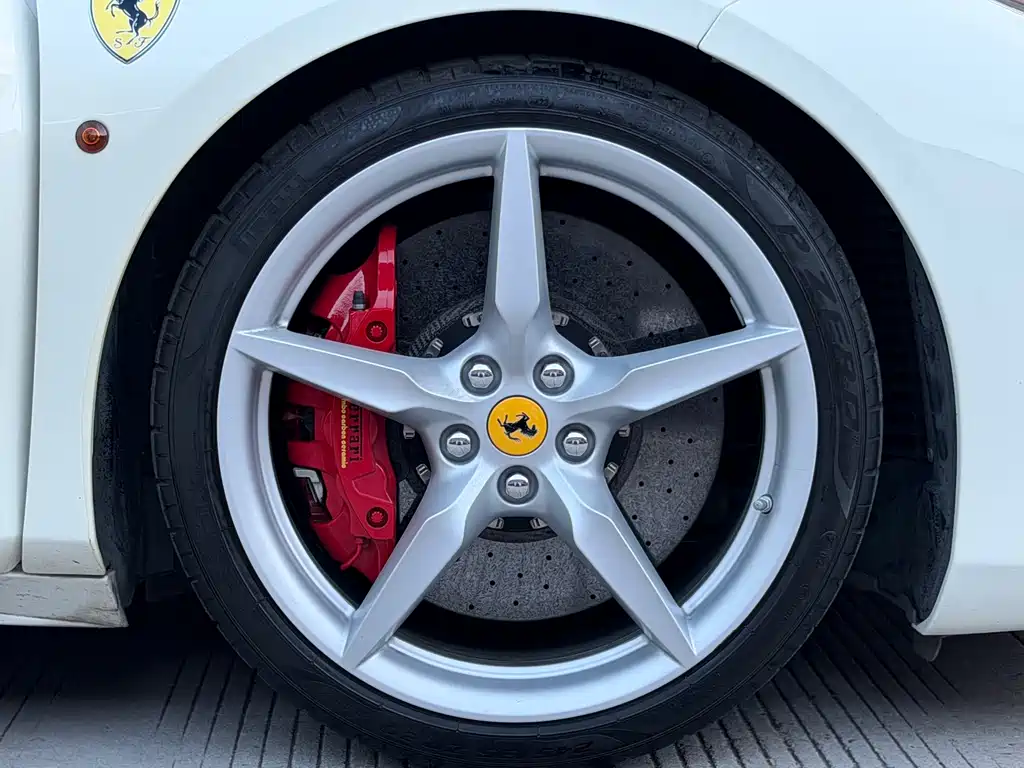 Ferrari 488 — миниатюра 10