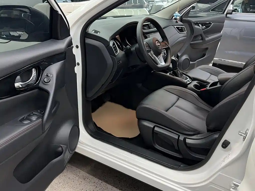 Nissan Qashqai — миниатюра 19