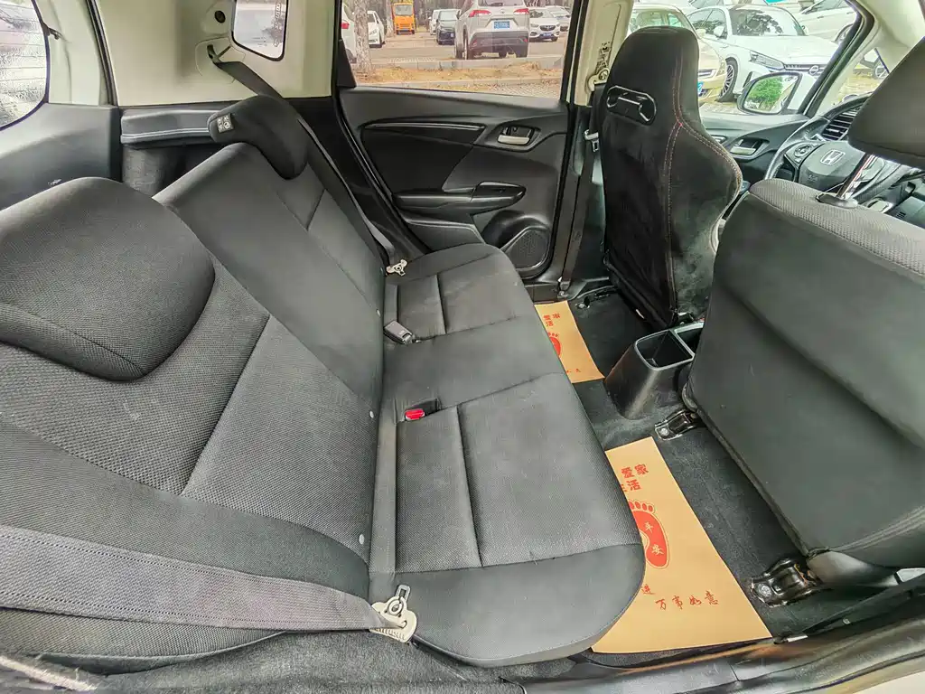 Honda Fit — миниатюра 16