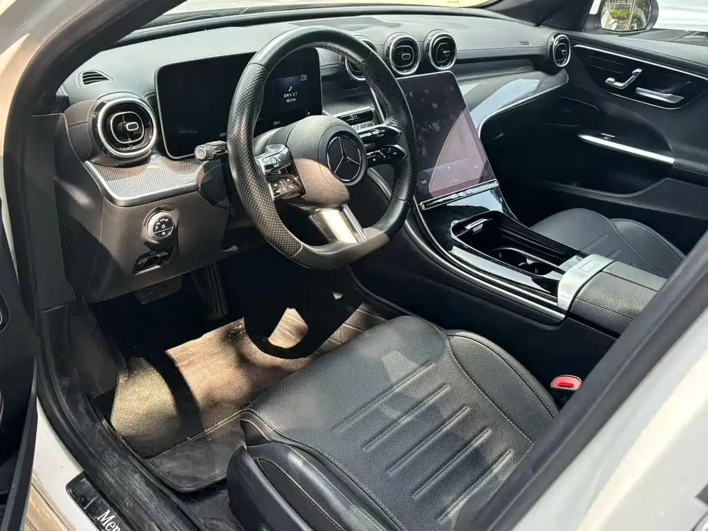 Mercedes-Benz C-Class — миниатюра 2