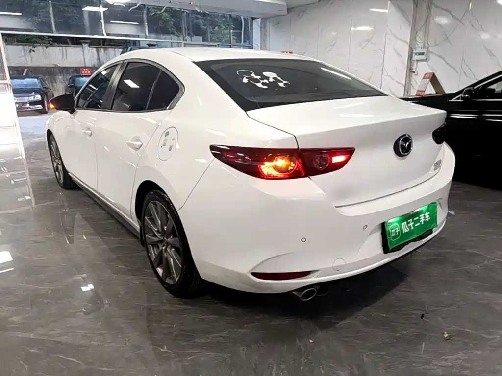 Mazda 3 Axela — миниатюра 5