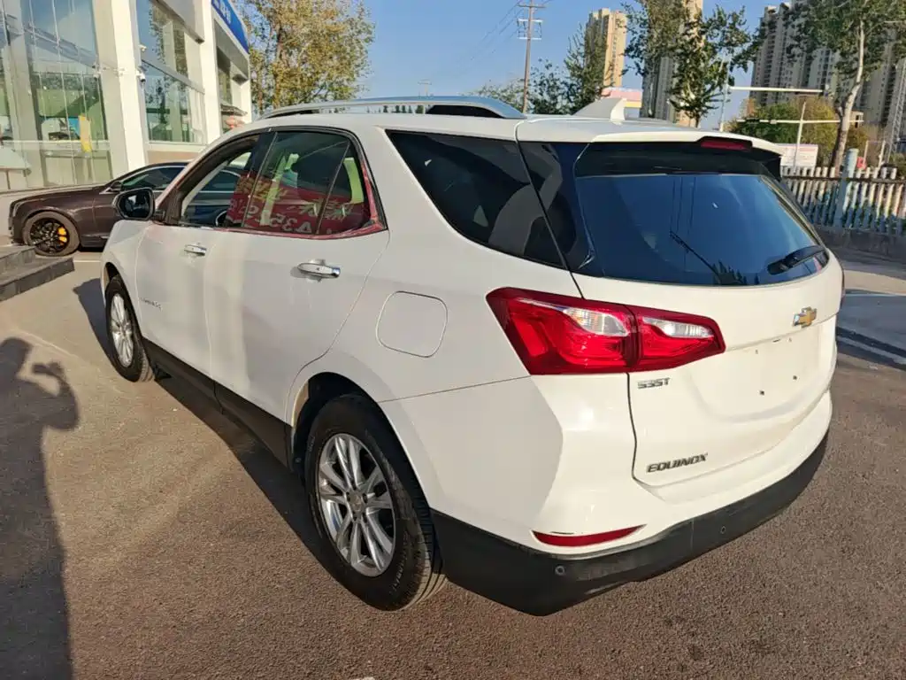 Chevrolet Equinox — миниатюра 5