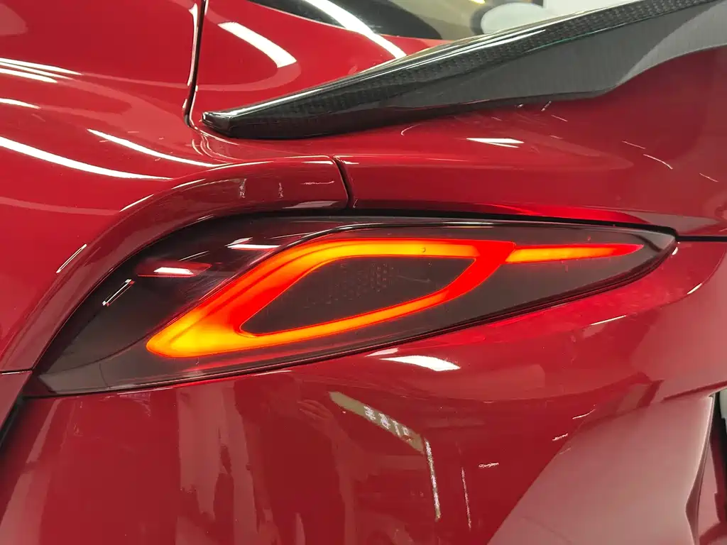 Toyota Supra — миниатюра 15