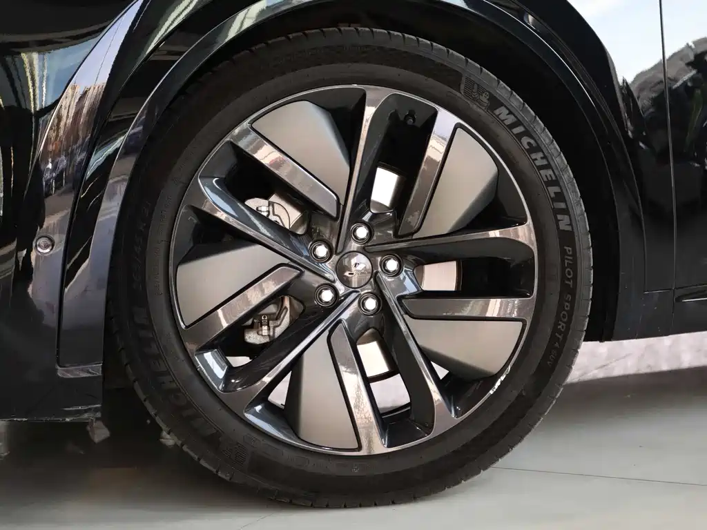 Li Auto Li L9 — миниатюра 4