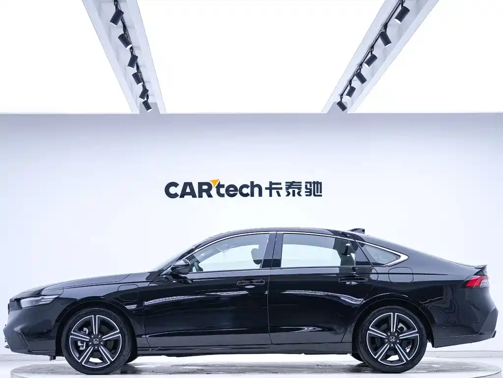 Honda Inspire 2025 e:PHEV