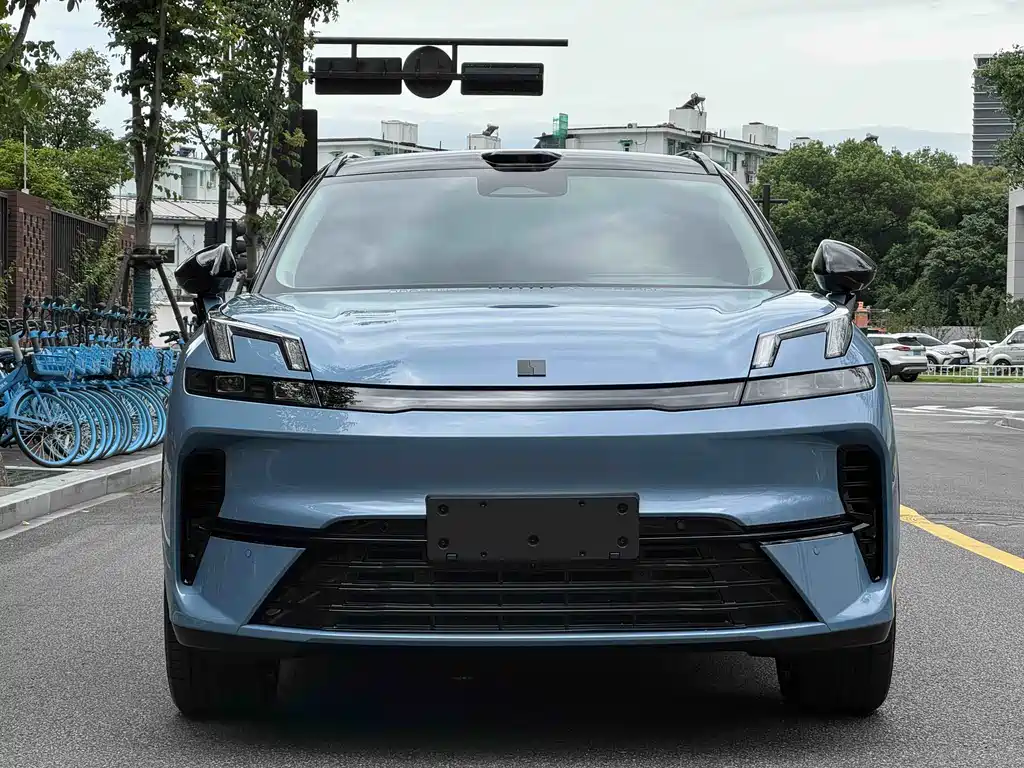 Lynk & Co 08 EM-P 2026 210 Ultra H7