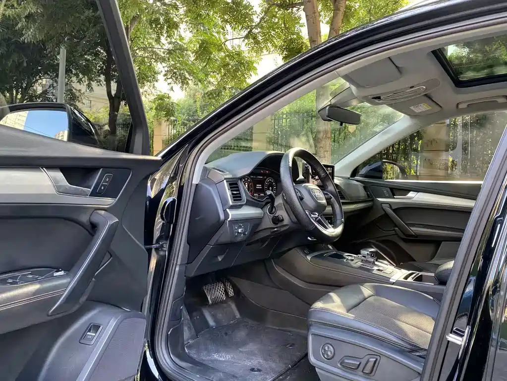 Audi Q5L — миниатюра 7