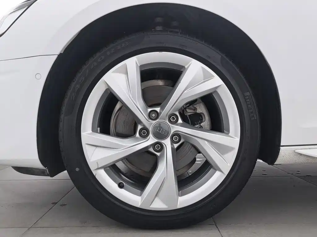 Audi A4L — миниатюра 17
