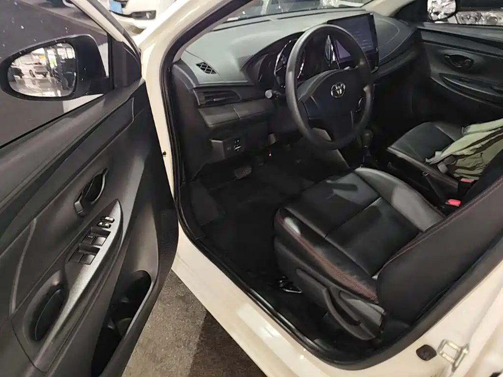 Toyota Vios FS — миниатюра 16