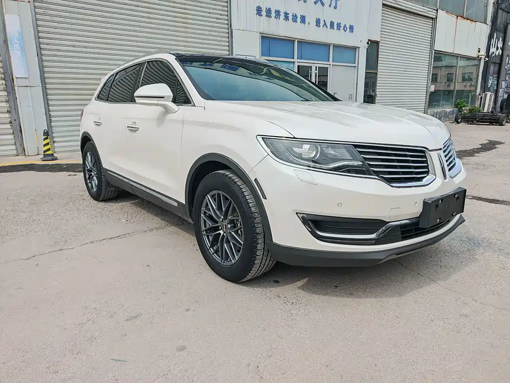 Lincoln MKX — миниатюра 3