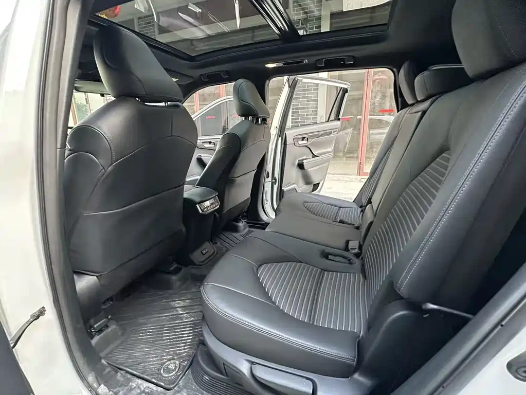 Toyota Crown Kluger 2021 2.5L HEV Luxury