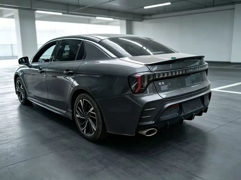 Lynk & Co 03 — миниатюра 9